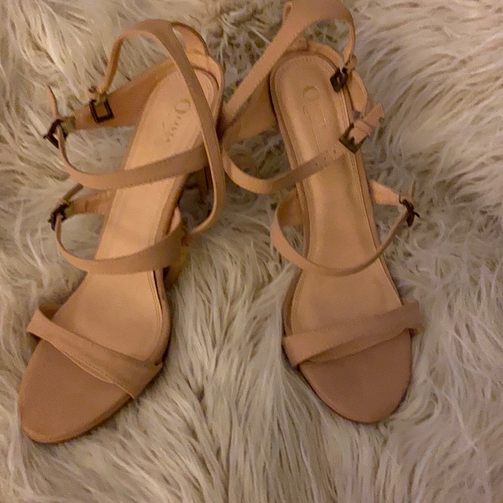 Nude sandals